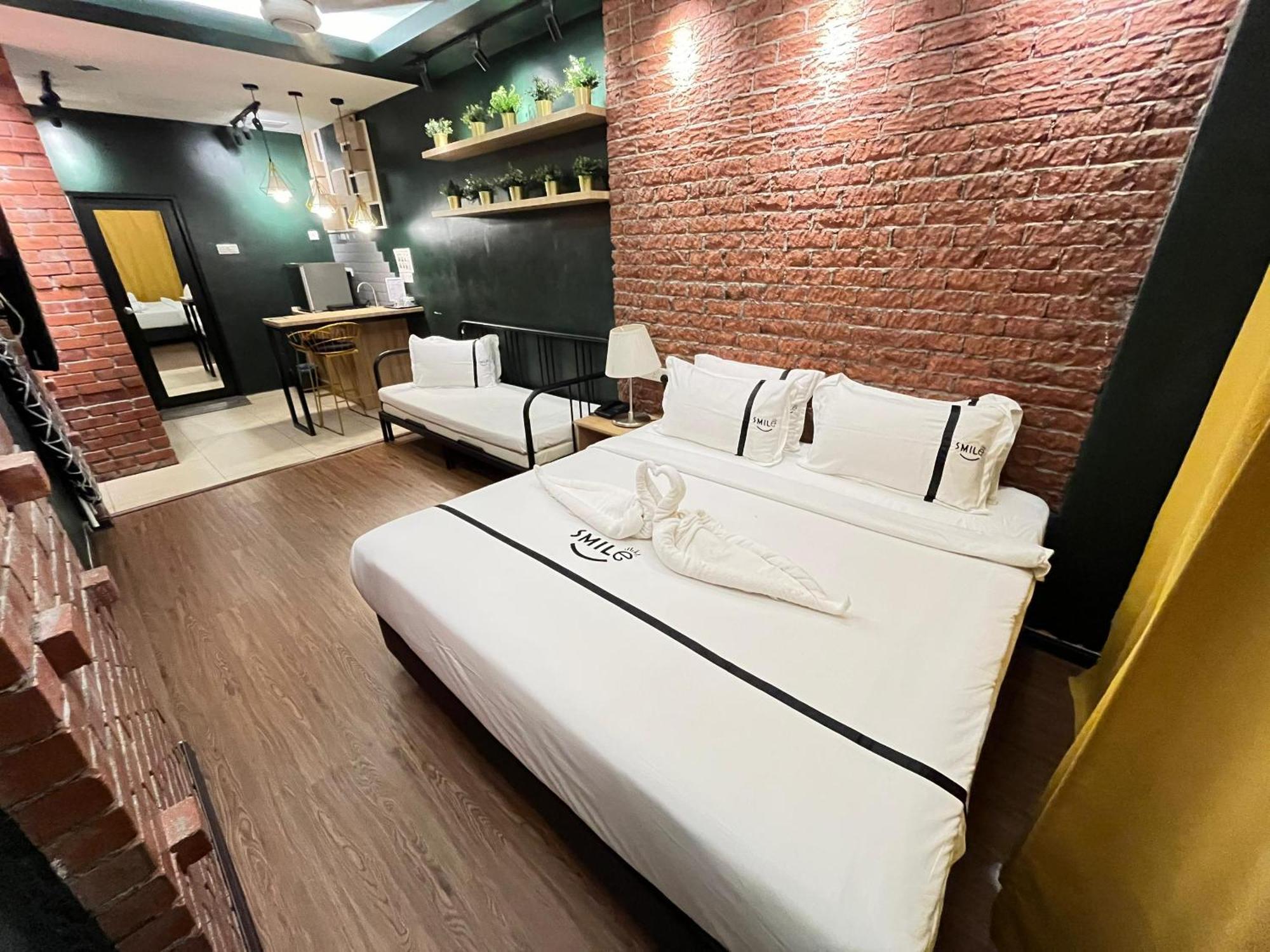 Smile Hotel Wangsa Maju Kuala Lumpur Buitenkant foto